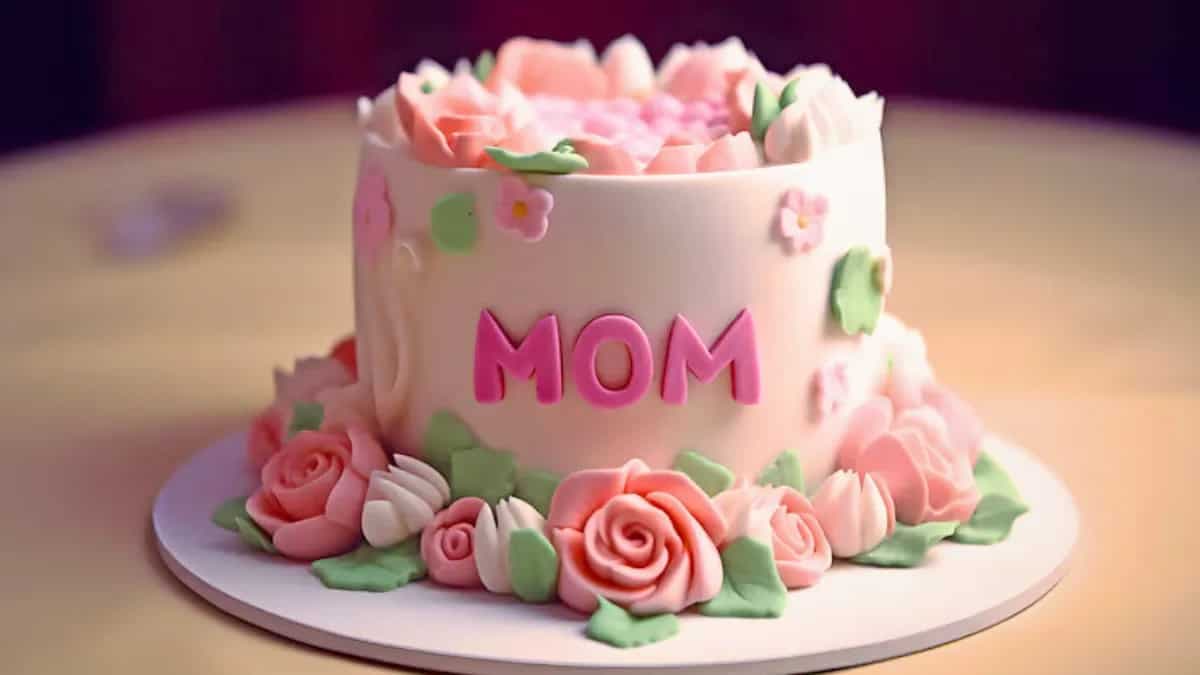 Mother’s Day 2024: 7 Cake Ideas To Surprise Your Mom