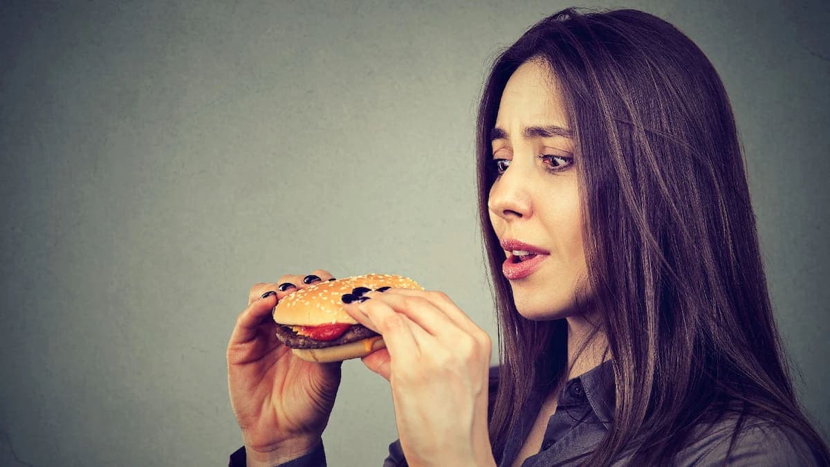 Weight loss on your mind? 5 tips to resist food temptations at home