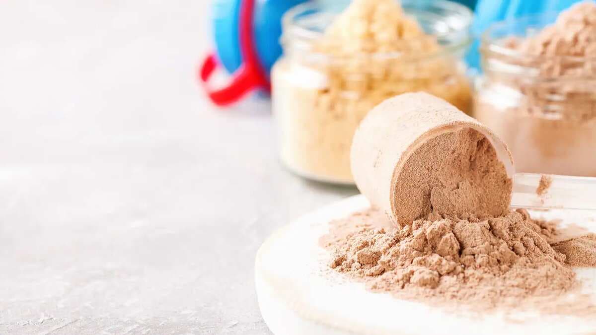 Can you mix protein powder in hot milk? Let’s figure it out!