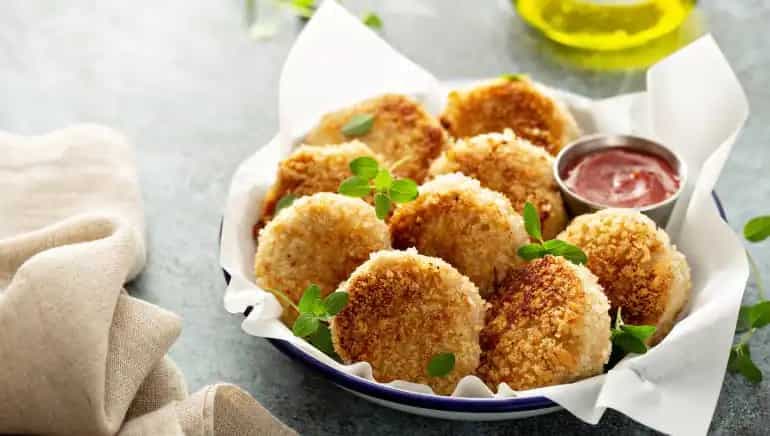 Enjoy rains with healthy and delicious beetroot tikki by Yasmin Karachiwala