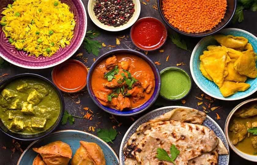 4 Popular Food Spots In Delhi You Must Try