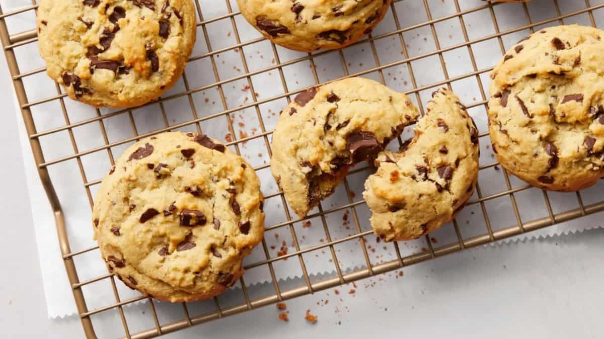 Tips To Keep Biscuits And Cookies Crispy For Long