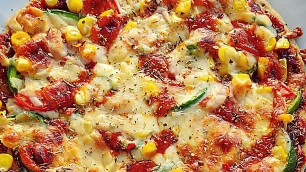 Keen On Weight Loss? Try This Jowar Pizza 