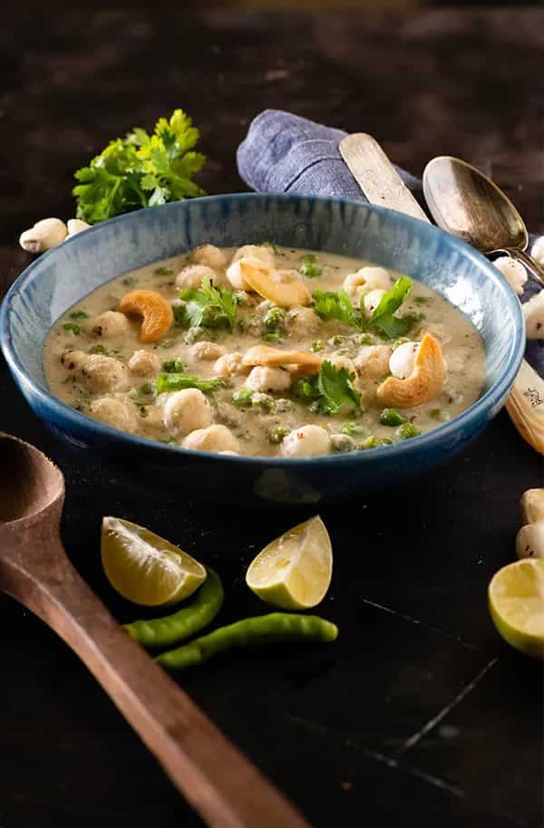 Have You Tried This Matar Makhana Recipe In Rich White Gravy?