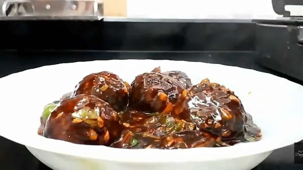 Veg Manchurian: A Fusion Of Flavours