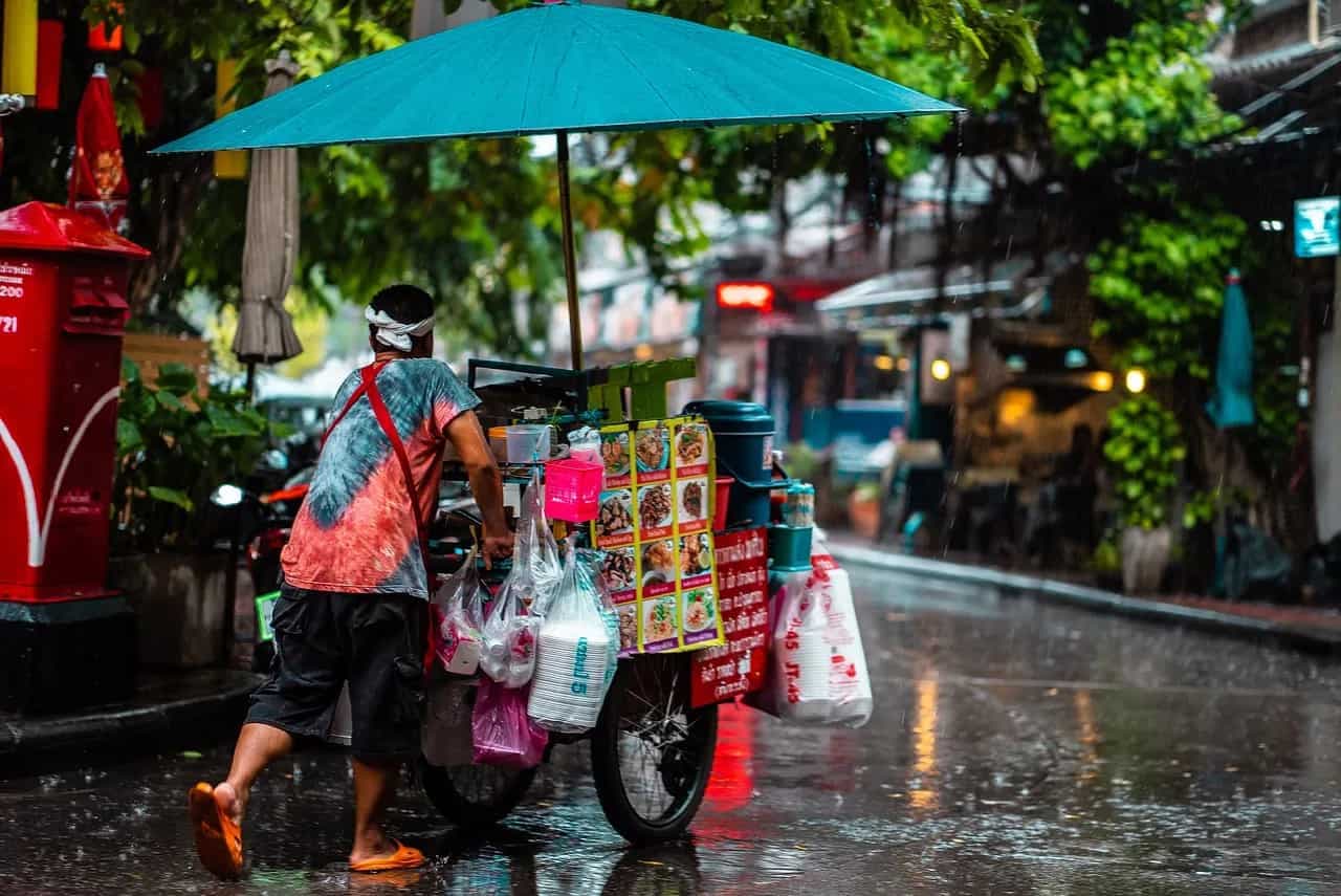 A Tantalising History Of Street Food, A Love Affair Of More Than 6000 Years Old  