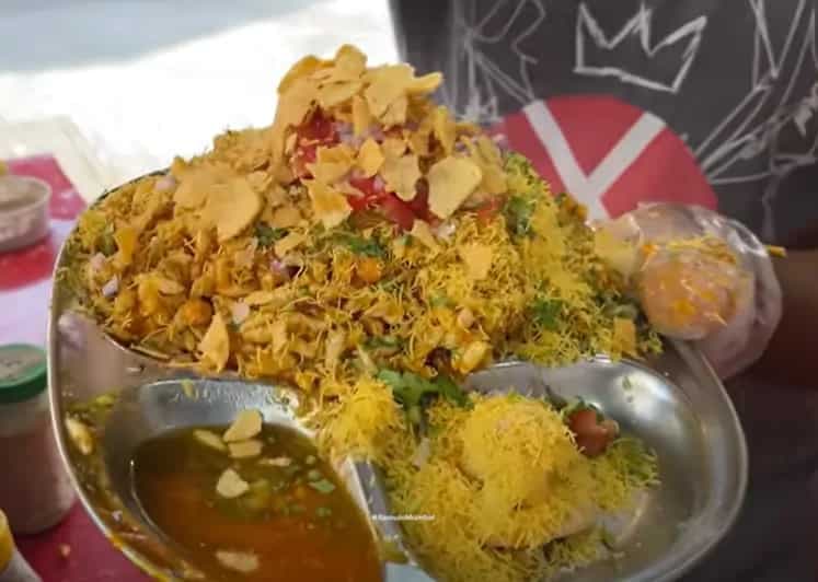 Mumbai’s ‘Helicopter Bhel’ Has Got Netizens Talking