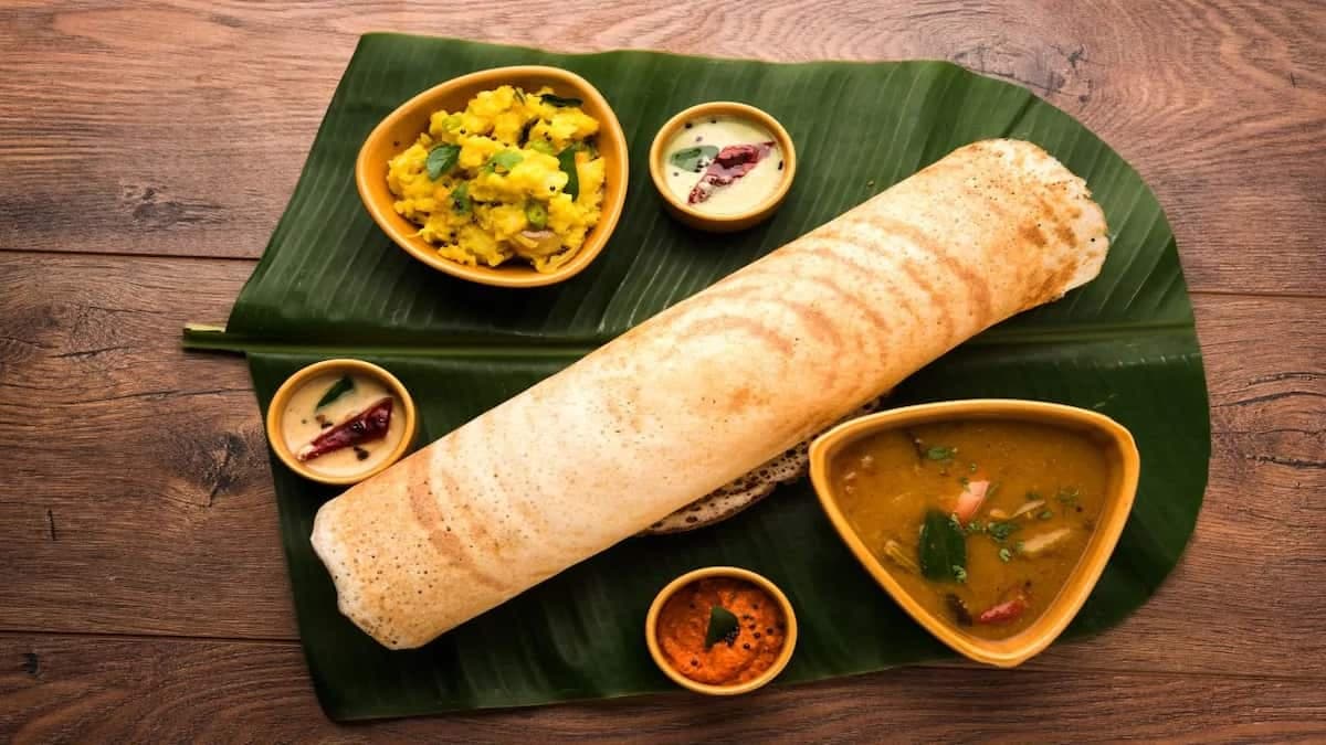 Feast on Burj Khalifa Dosa at This Mumbai-Based Eatery