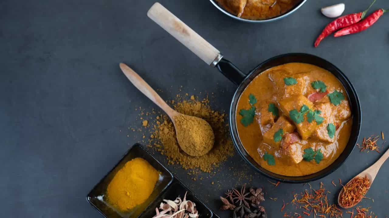 Planning A Winter Feast? These 5 Indian Curries Shouldn't Be Missed