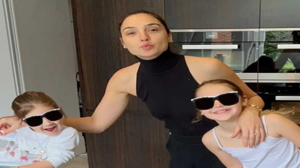 Gal Gadot And Daughters Make Hamantash To Ring In Purim; All About The Jewish Pastry