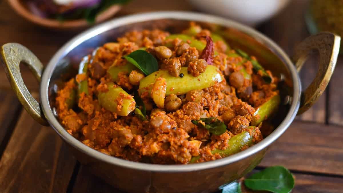 Kadle Manoli: A Mangalore-Style Dish Of Chickpeas And Ivy Gourd