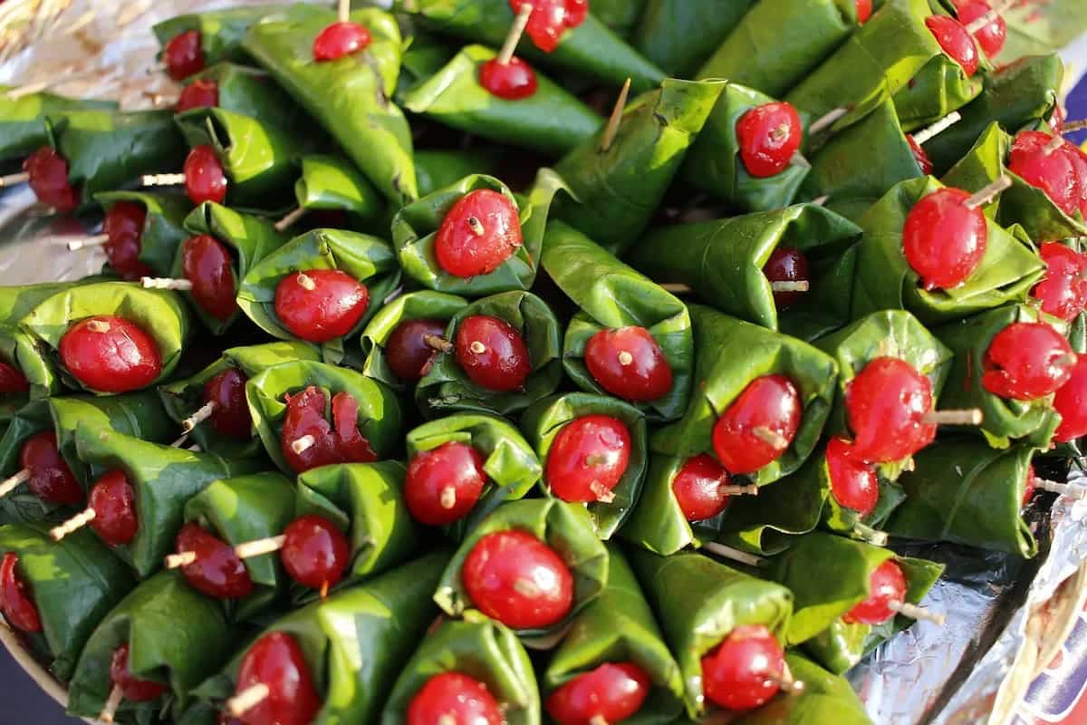 This Paan Stall Offers Discounted Paan At ₹2 To Heartbroken Lovers, Couples To Pay ₹20