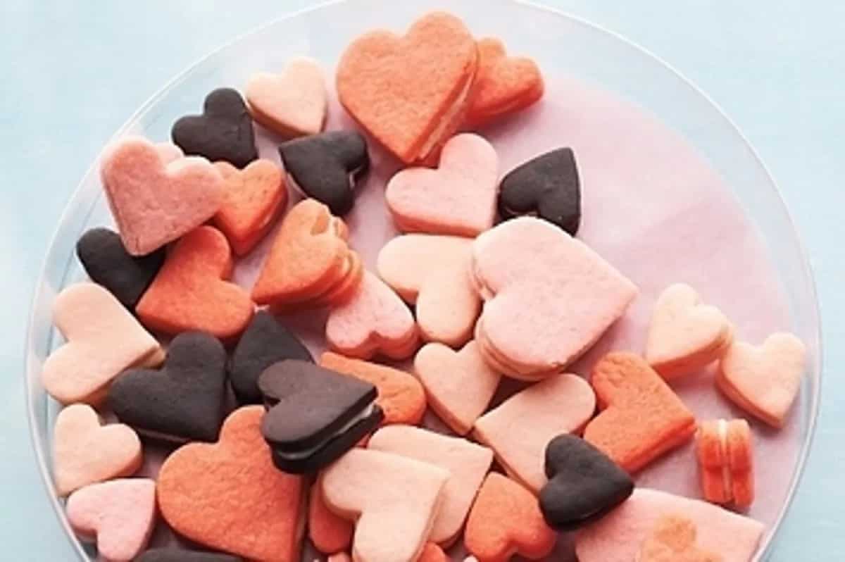 Valentine's Day: 5 Snacks For Your Health-Conscious Partner