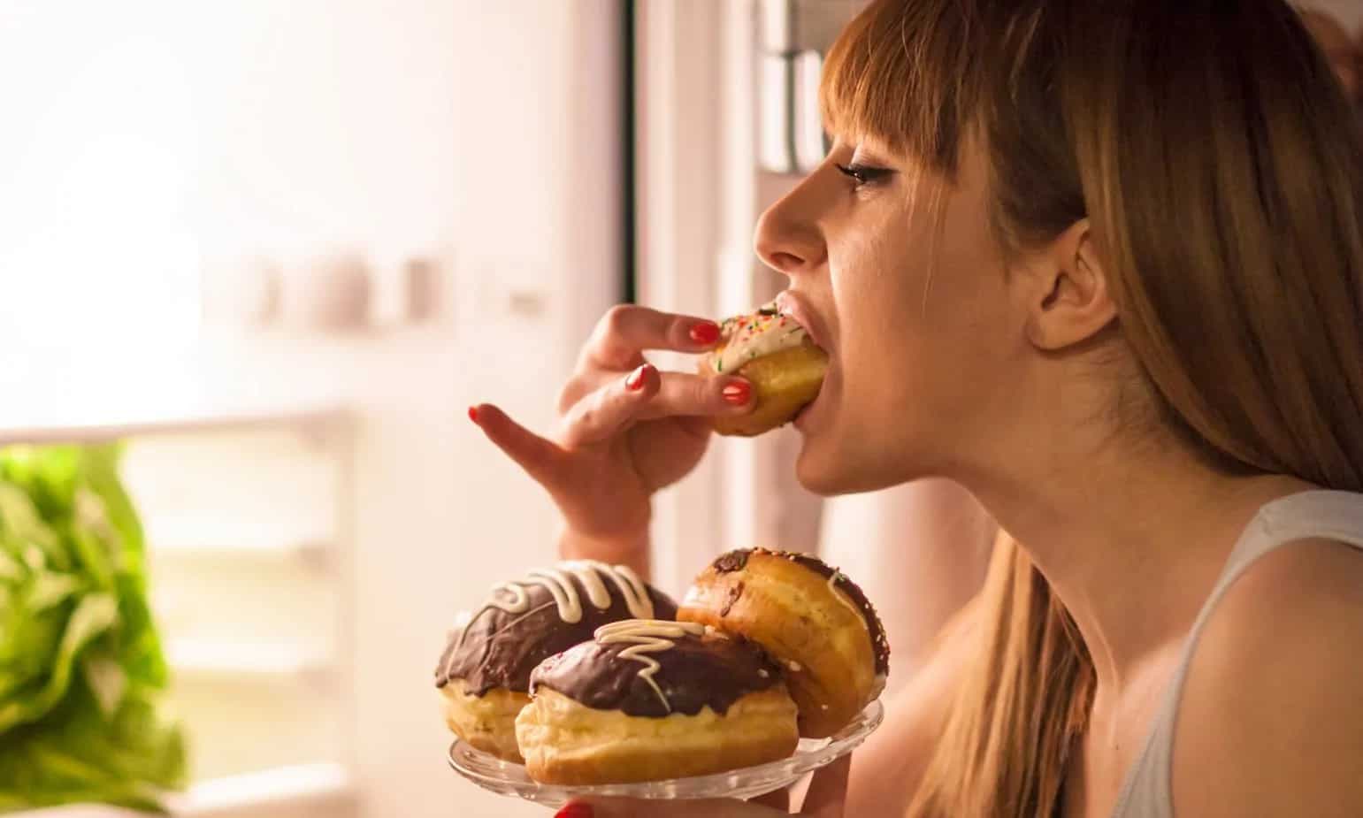 7 Methods To Shift Focus From Food Temptations