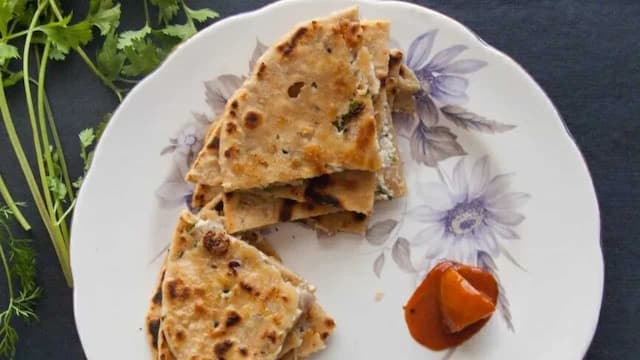 Sulemani Paratha: Savour The Classic Egg Paratha In A New Avatar