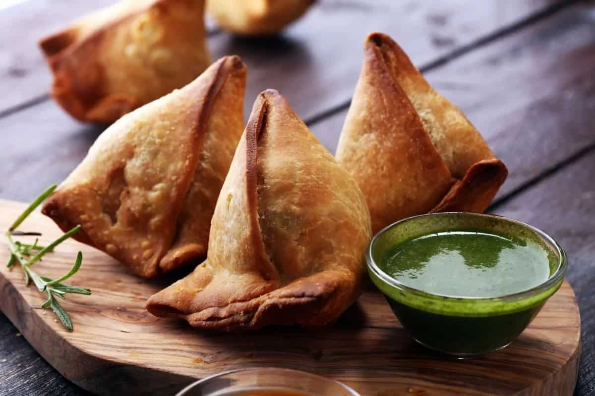 8 Yummy Vegetarian Snacks For Rainy Evenings