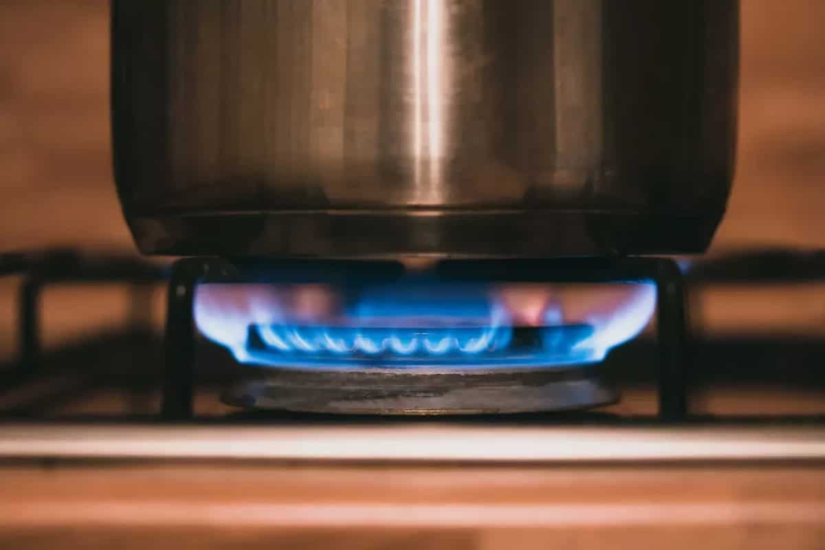 Gas Leakage In The Kitchen? Here Are 5 Safety Measures To Follow