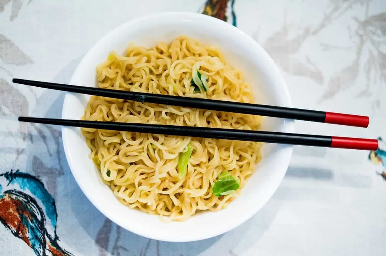 6 Yummy Ways To Give Those Leftover Noodles A New Lease Of Life