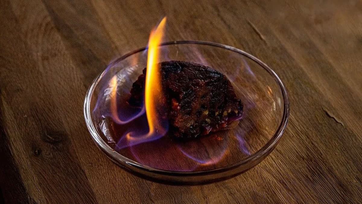 The Flambé Technique And 10 Popular Dishes That Use It