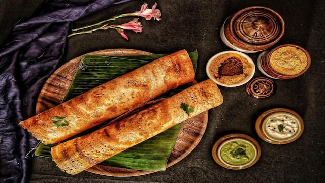 Quick Recipe: A 30-Minute Instant Rava Dosa Recipe For Instant Cravings