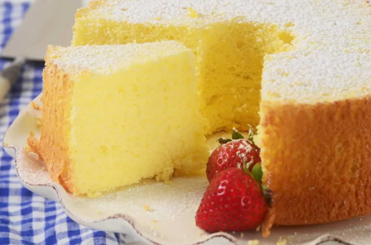 Follow These Tips To Make Soft And Spongy Cake At Home