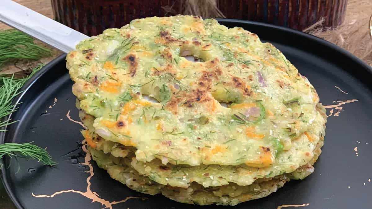 Akki Roti: This Crispy Roti From Karnataka Makes For A Smashing Breakfast