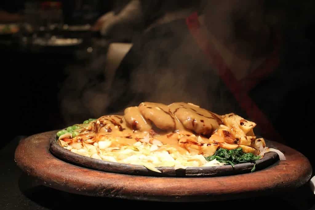 Chicken Sizzler: Try This Succulent Recipe At Home 