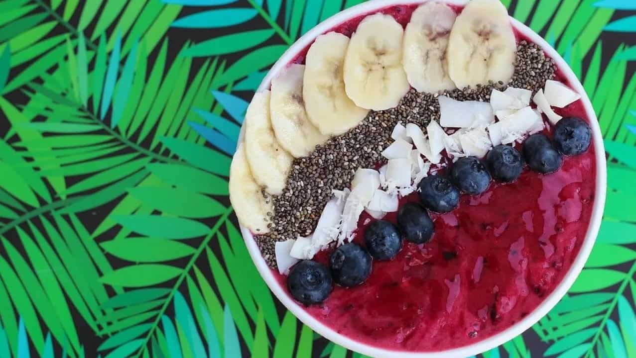 3 Easy Smoothie Bowl You Can Make At Home 