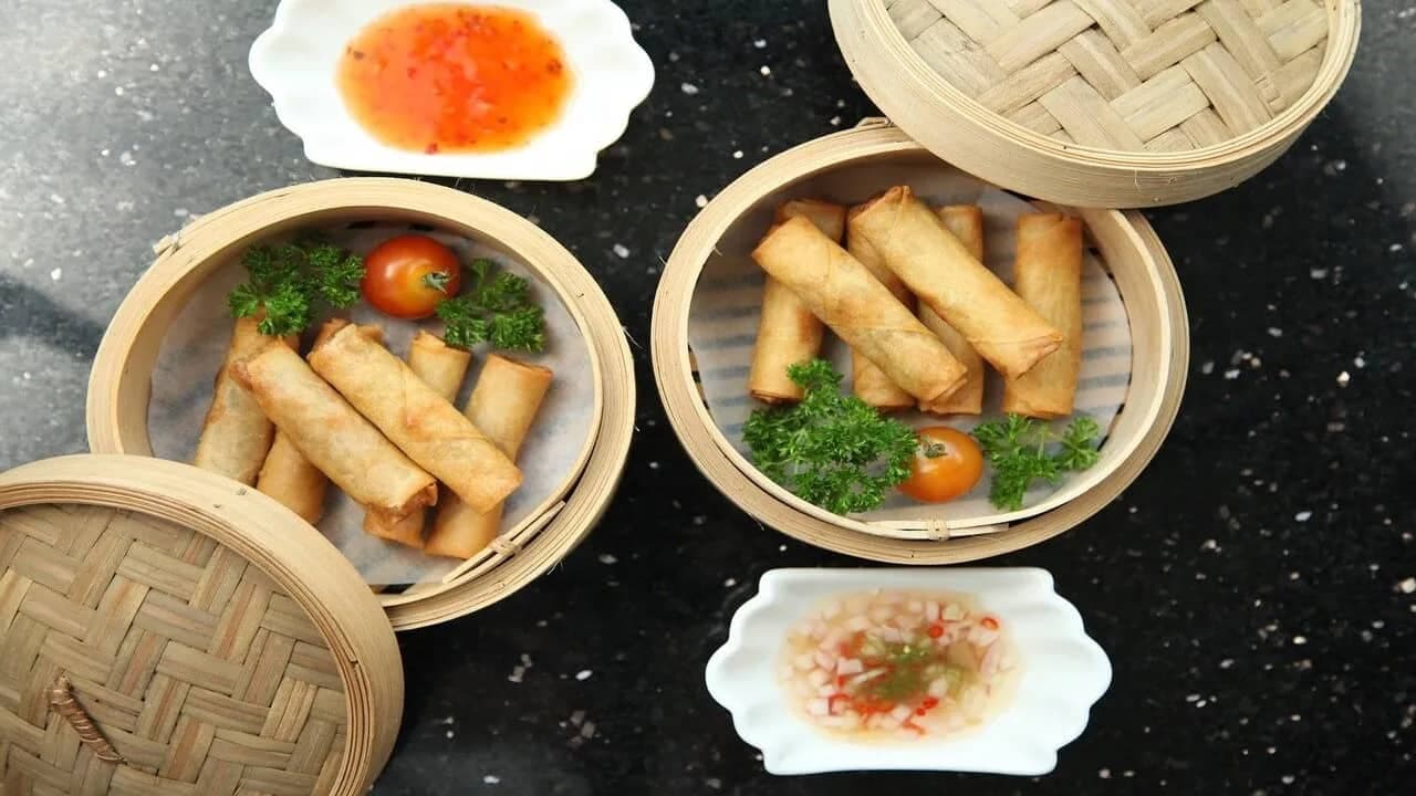 Slurp O’ Clock: How To Make Easy Veg Spring Rolls At Home