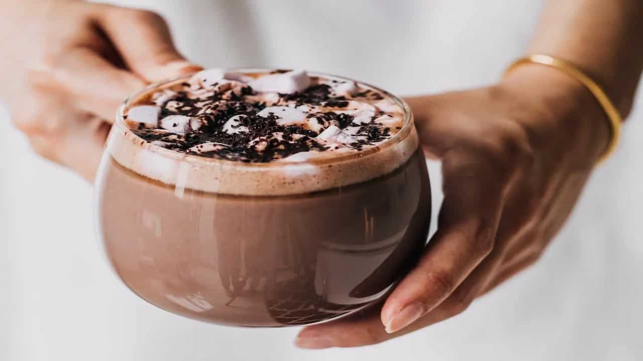 The Ultimate Boozy Hot Chocolate To Enjoy This Rainy Season