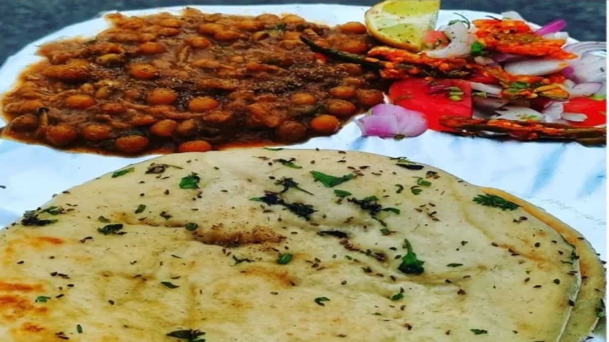 ‘Heart Attack Chhole Kulche’ Is The New Bizarre Food Trend On The Internet