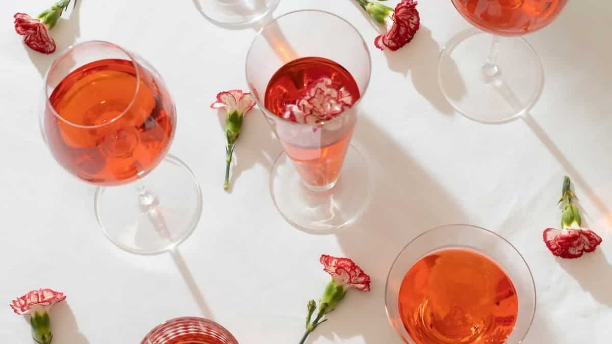 5 Dazzling Cocktails To Make Your Valentine's Day Extra Special 