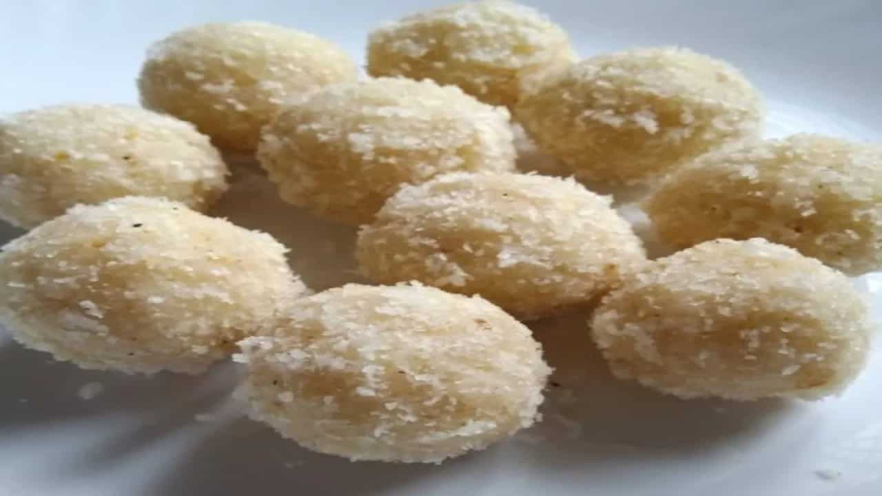 Gudi Padwa 2022: Quick Tips For Making Coconut Laddoos With Jaggery At Home