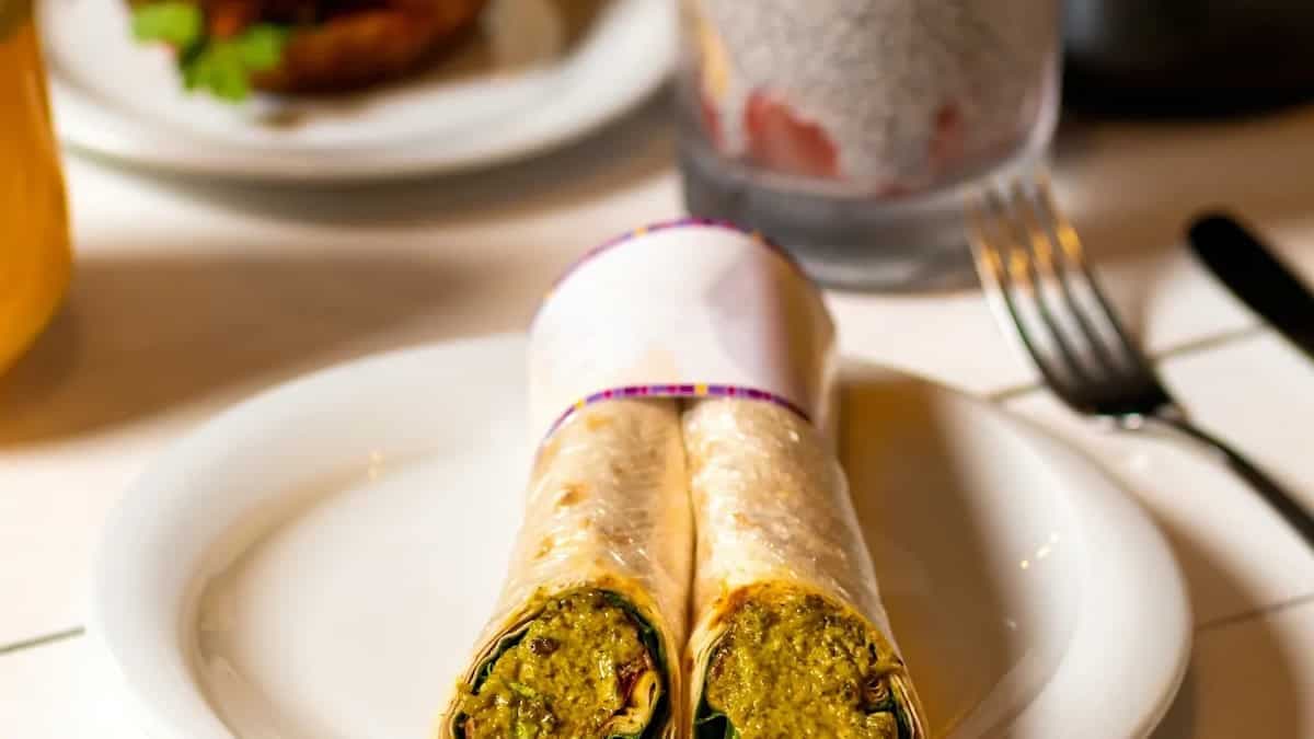 Top 3 Places In Kolkata To Grab An Authentic Bite Of Kathi Roll