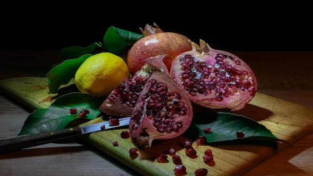 Viral Picture Of White Pomegranate Seeds Leaves Twitter In Splits