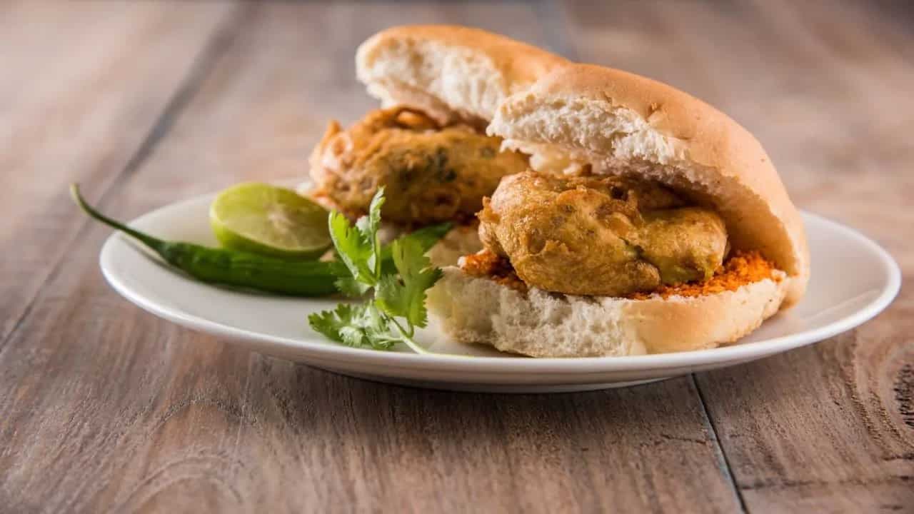 Humble Vada Pav Turns Golden: World’s First 22 Karat Gold Vada Pav Costs Just Rs1969