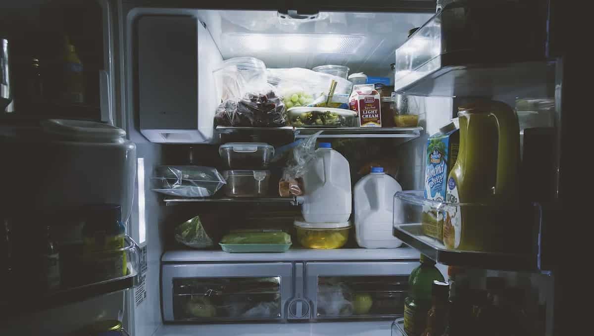 Video Of Cleaning Fridge With An Innovative DIY Spray Goes Viral