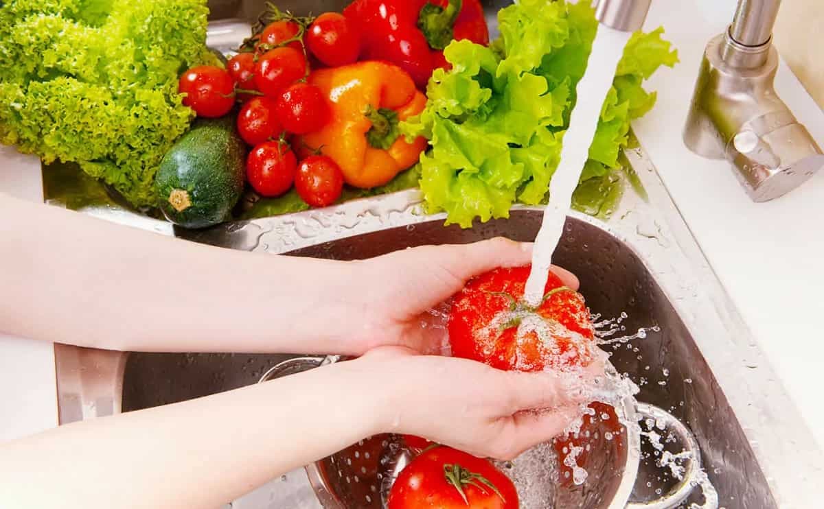 Keep These 3 Things In Mind While Cleaning Fruits And Veggies