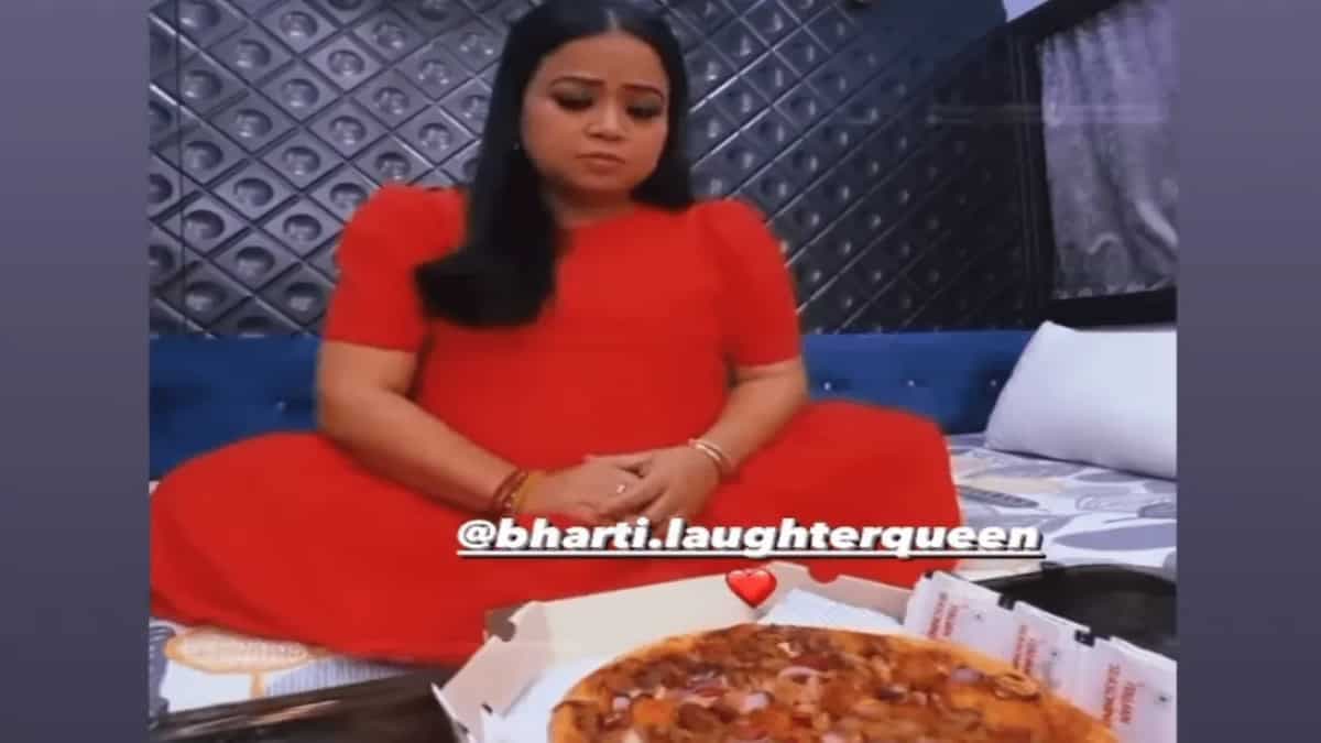 Looks Like Bharti Singh Is Really Hungry For This Italian Dish; Can You Make A Guess? 