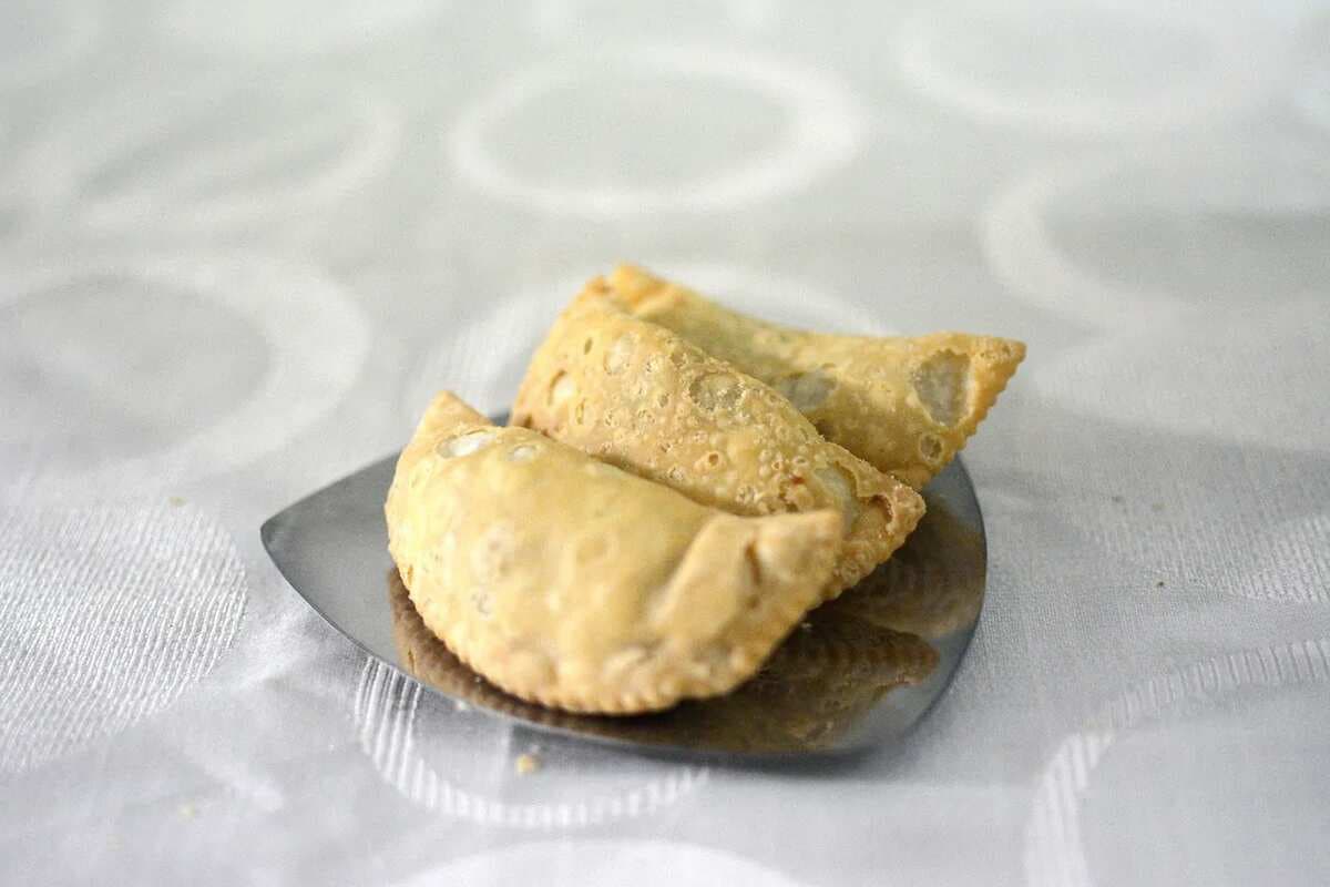 Holi 2022: ‘Tis The Season Of Gujiya, 7 Tips To Make Perfect Gujiyas And 7 Yummy Recipes