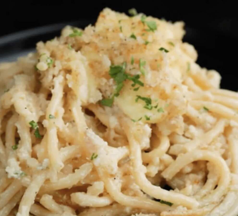 Extra Cheese One Pot Spaghetti: A Creamy Weekend Treat