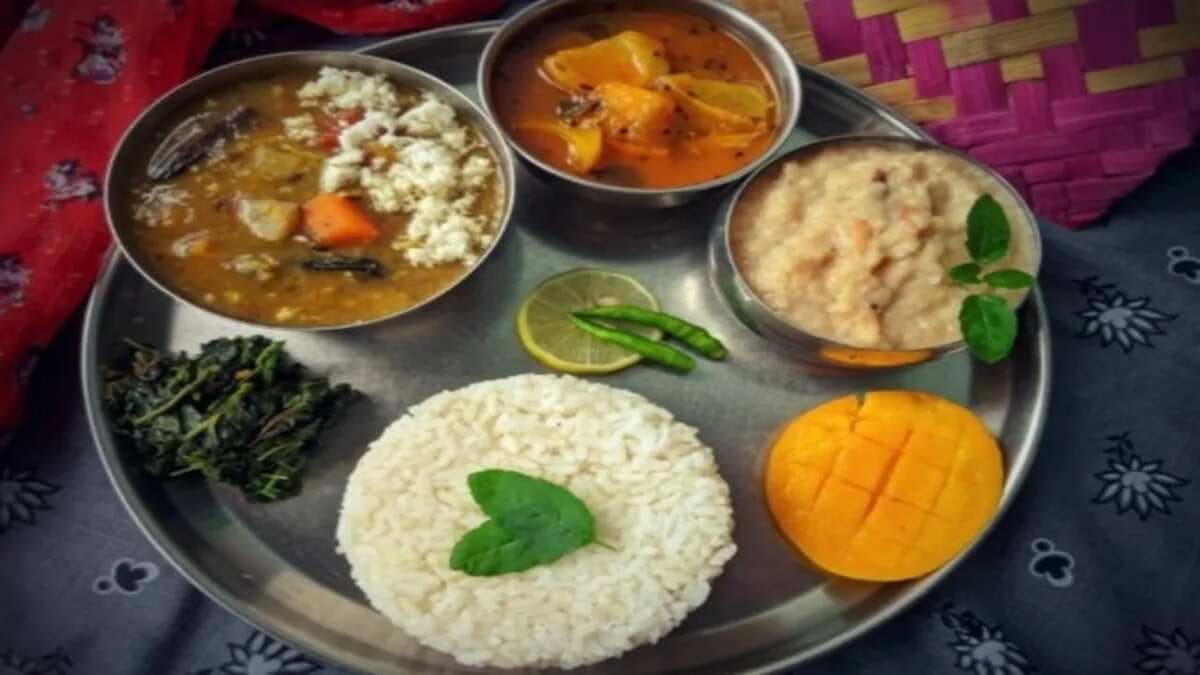 Holi 2022: A Delectable Odia Lunch Platter To Relish After The Colourful Celebrations