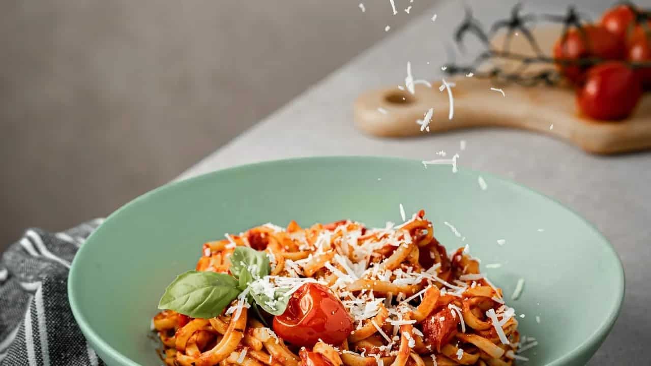 All You Should Know About This Wholesome Pasta Bolognese 