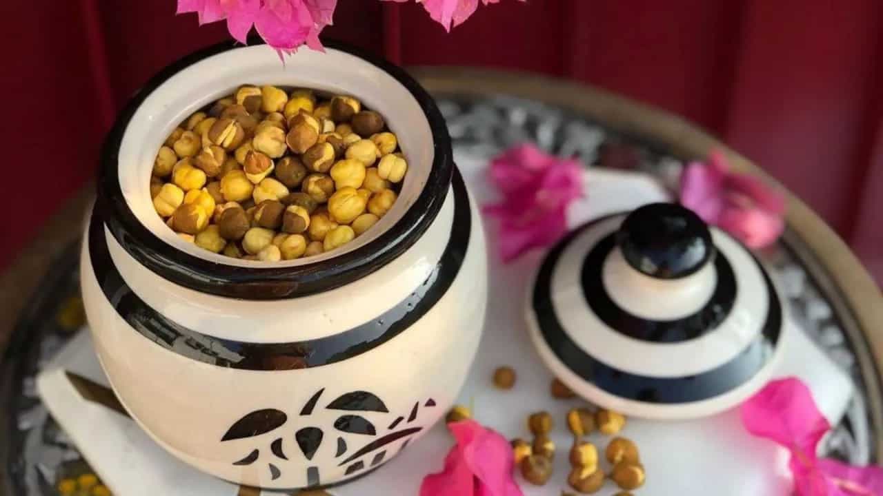 Weight Loss Food: Here’s How Roasted Chana Helps in Shedding Extra Kilos