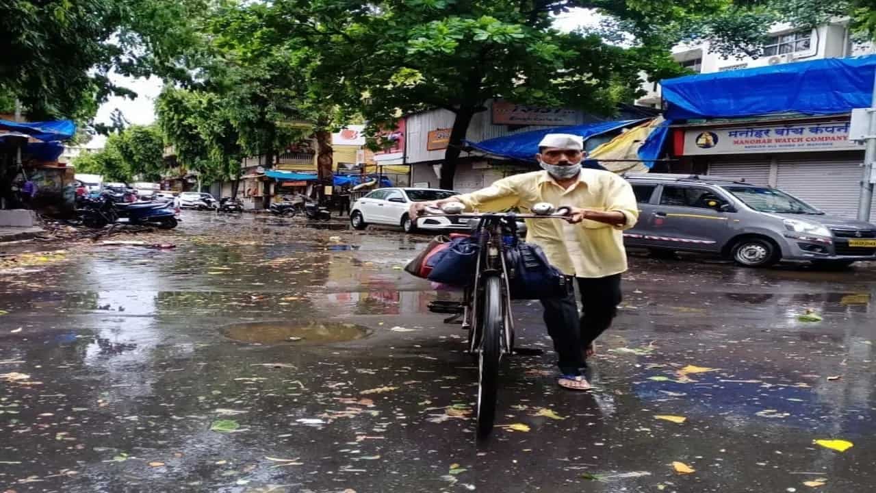 The Dabbawalahs Of Mumbai: How A Tiffin Service Changed ‘The City Of Dreams’