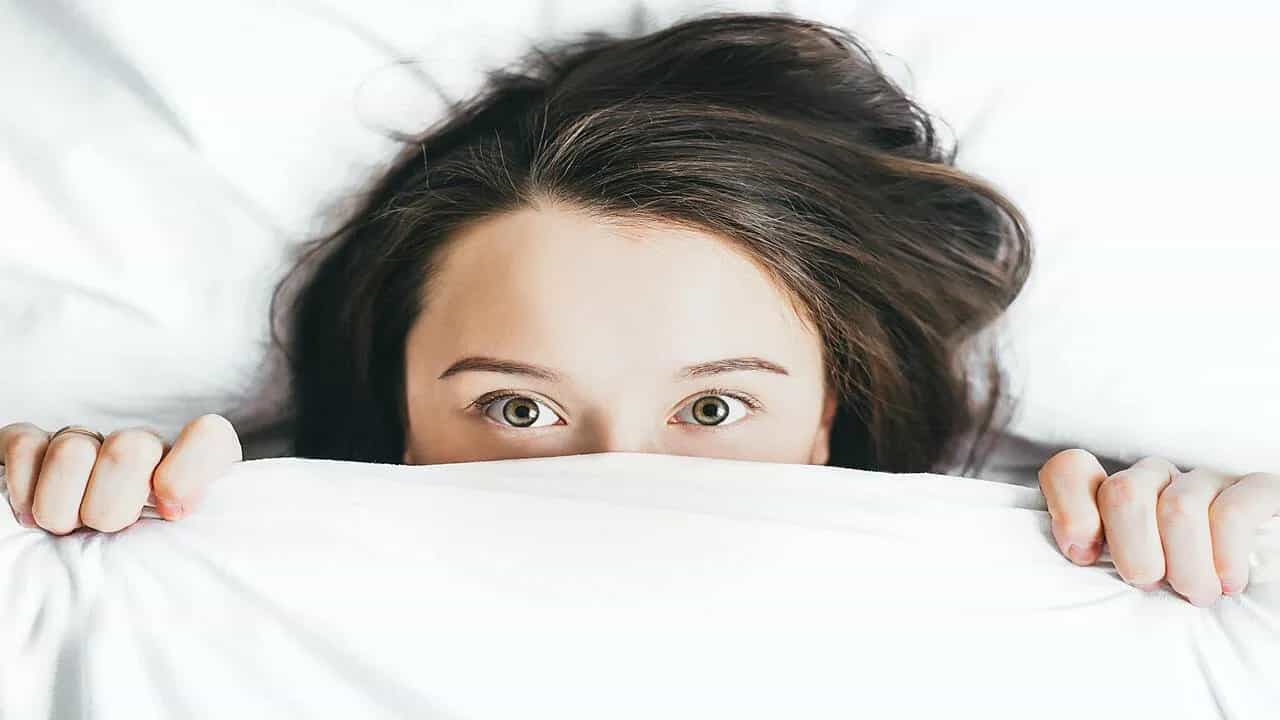 Struggling With Sleep? Eat These 7 Items Before Going To Bed