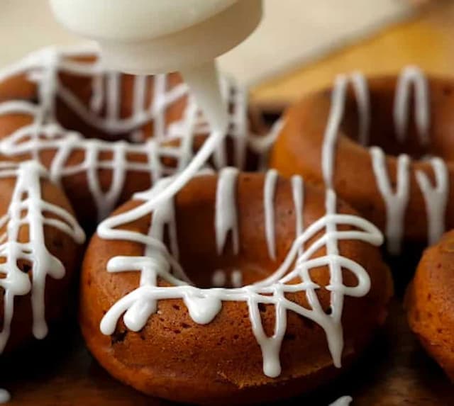 This Easy Banana Bread Doughnut Recipe Is A Delight For Vegans!