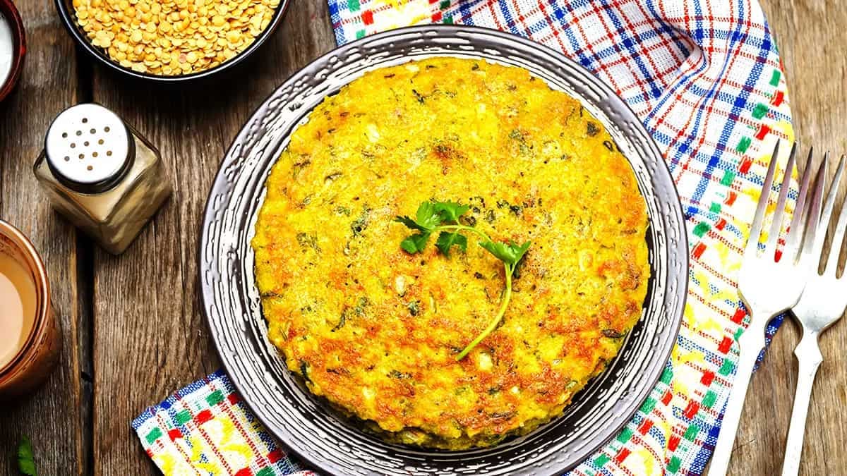 Make A Wholesome Evening Snack With This Panchratan Dal Cheela 