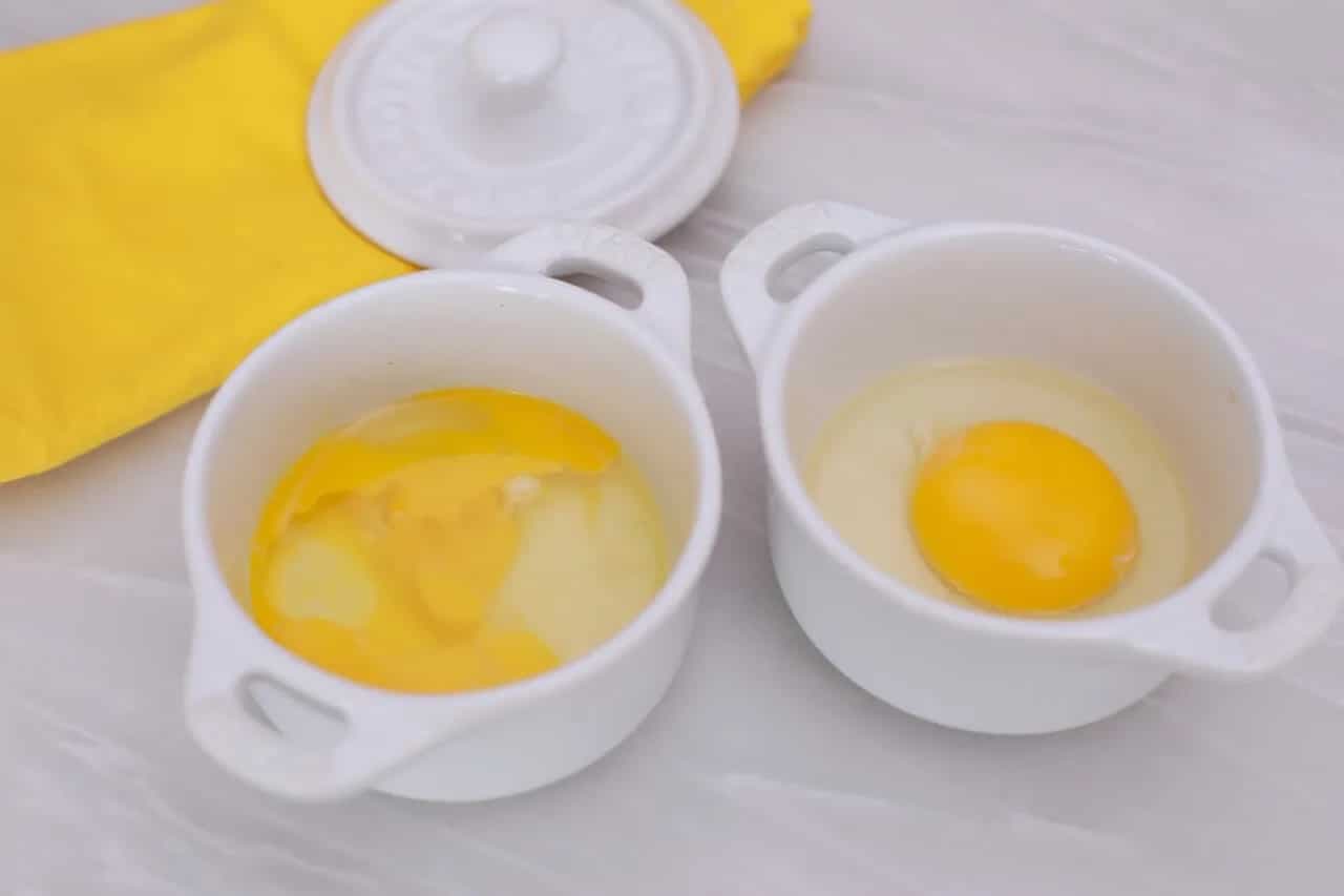 How To Differentiate Between Plastic Eggs And Real Eggs?