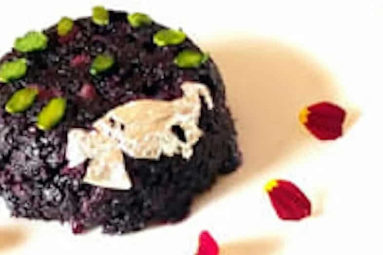 Lucknow Wallahs Put A Spin On Gajar Ka Halwa With Black Carrot 